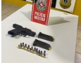 Arma e munições apreendidas em ação da PM