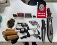 Armas de fogo e munições apreendidas em ação da PM