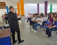 Alerta sobre uso de celulares por estudantes em sala de aula 